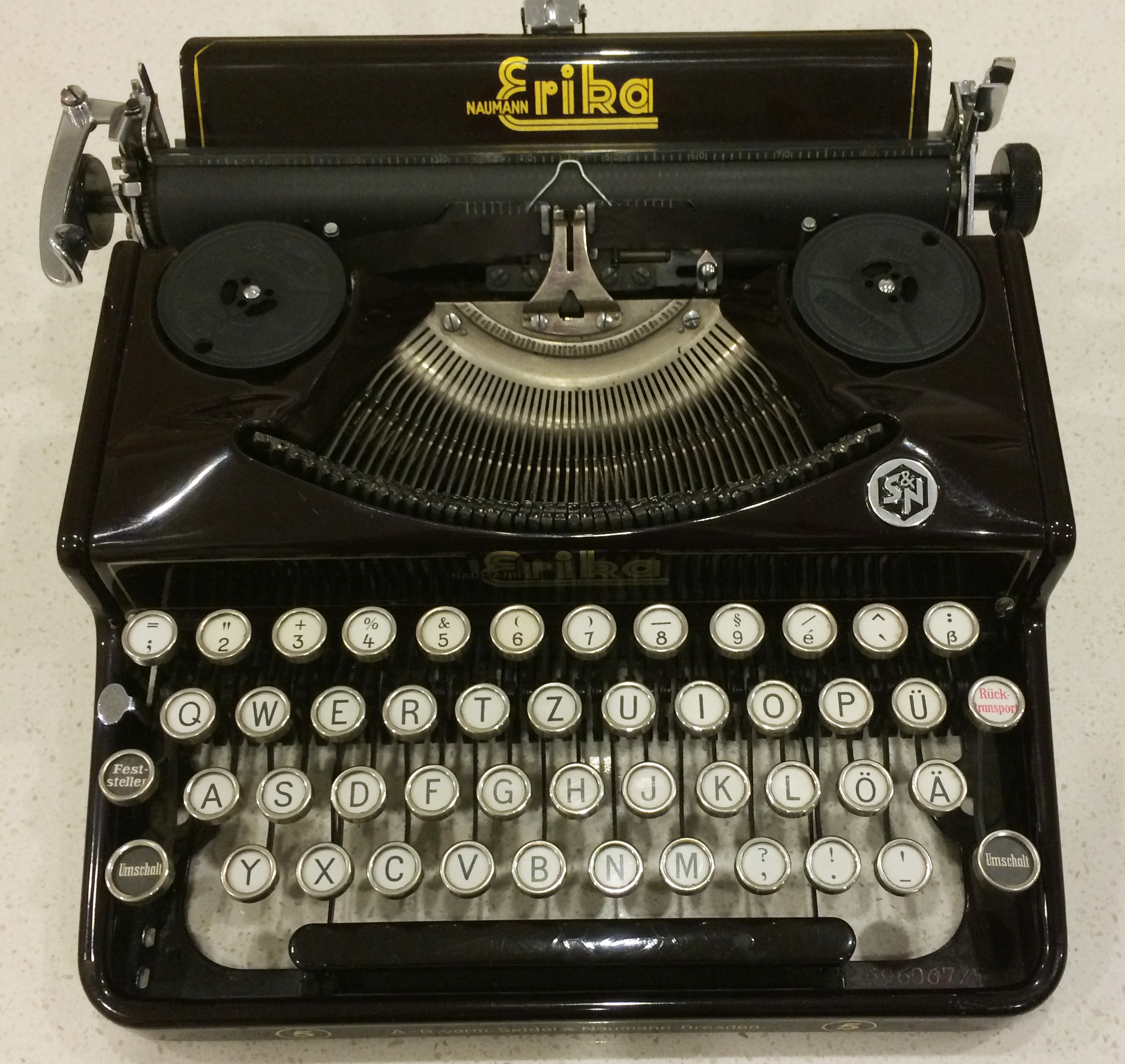 erika 5 typewriter